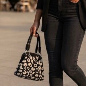 Bolso animal print negro